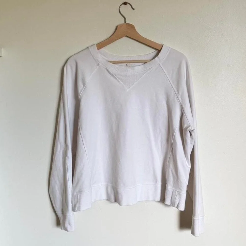 Lululemon White Cropped Crewneck Sweatshirt Size 10 Minimal Athleisure